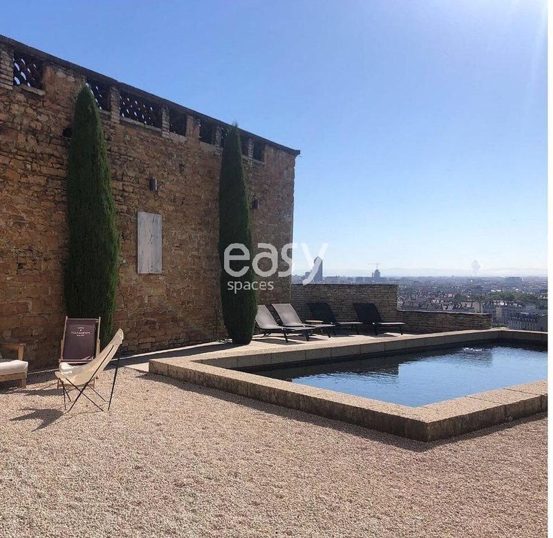 trouver un lieu événementiel avec piscine à lyon